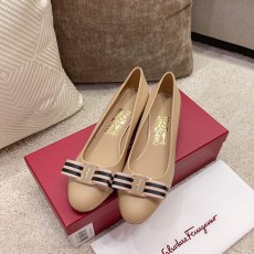 페레가모 FERRAGAMO 바라 펌프스 FM08454