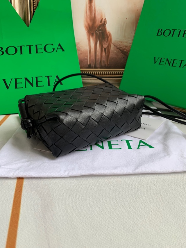 보테가 BOTTEGA VENETA 크로스 바디백 666683 BO0670