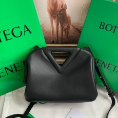 보테가 BOTTEGA VENETA 트라이앵글 숄더백 658476 BO0665