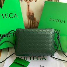 보테가 BOTTEGA VENETA 인트레치아 크로스백 666689 BO0673