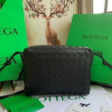 보테가 BOTTEGA VENETA 인트레치아 크로스백 666689 BO0675