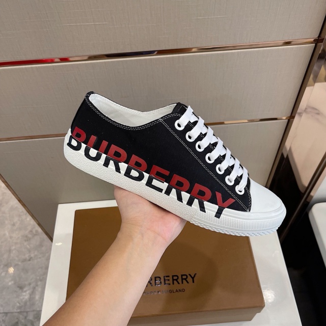 버버리 BURBERRY 남성 캔버스 스니커즈 BB279