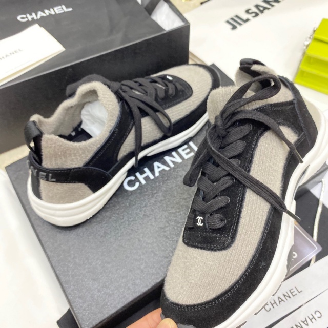 샤넬 CHANEL 여성 스니커즈 C01837