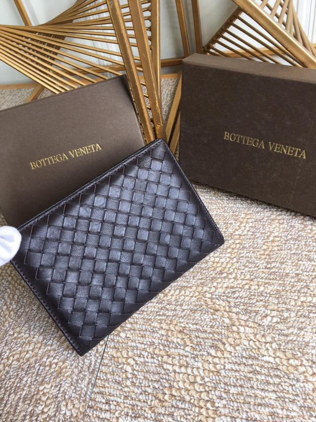 보테가 BOTTEGA VENETA  여권지갑 BO0715