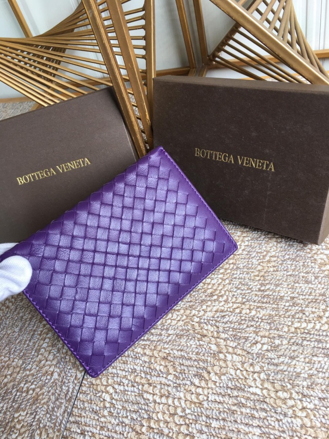 보테가 BOTTEGA VENETA  여권지갑 BO0721