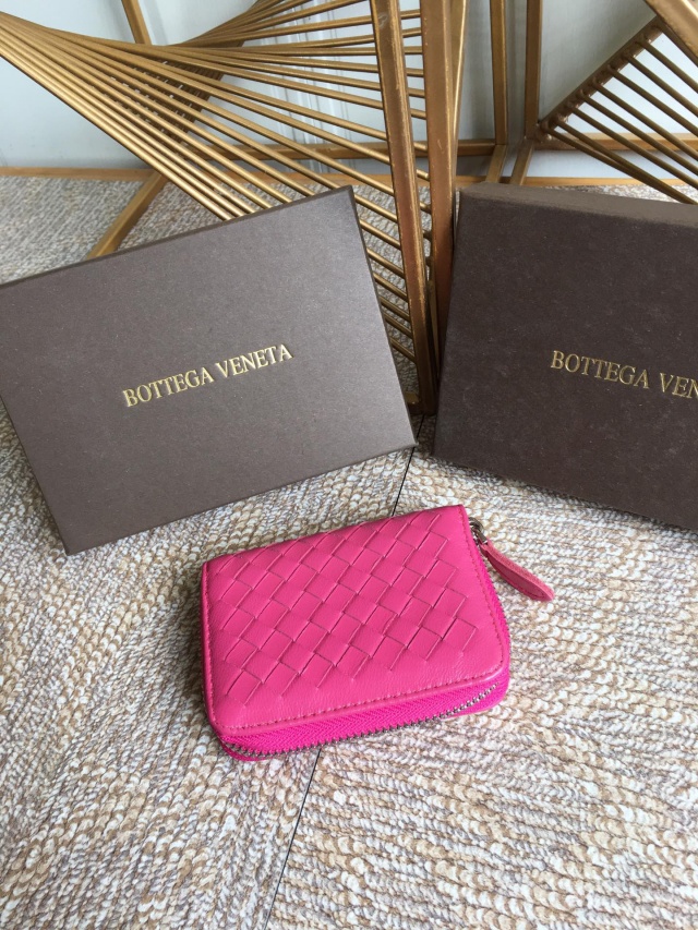 보테가 BOTTEGA VENETA  인트레치아토 카드지갑 BO0724