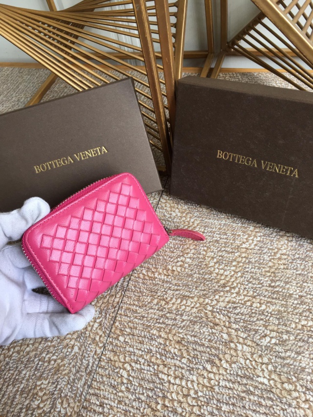 보테가 BOTTEGA VENETA  인트레치아토 카드지갑 BO0724