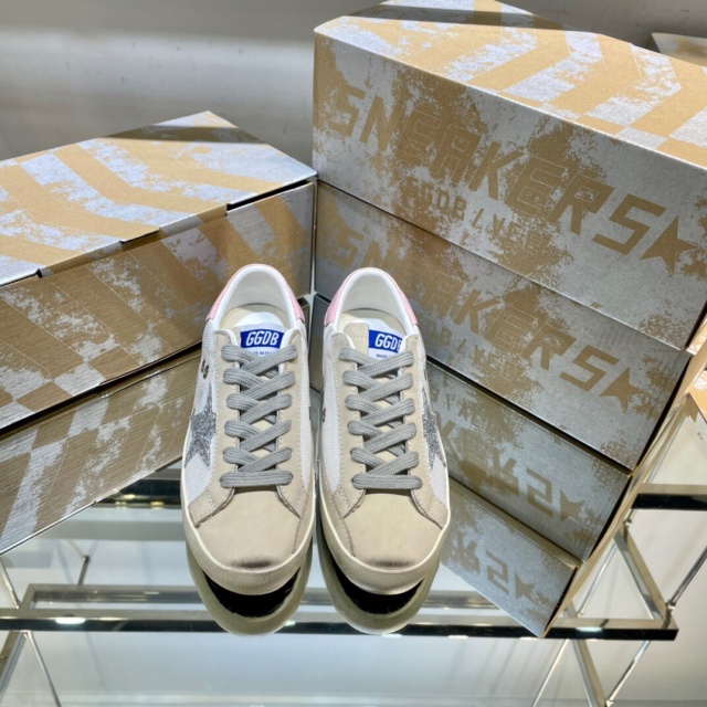 골든구스 GOLDEN GOOSE 남여공용 슈퍼스타 스니커즈 GD0484