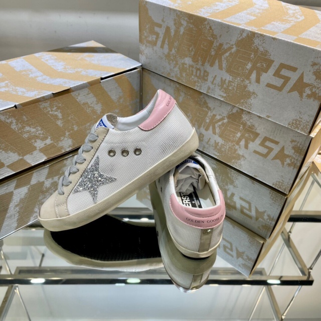 골든구스 GOLDEN GOOSE 남여공용 슈퍼스타 스니커즈 GD0484