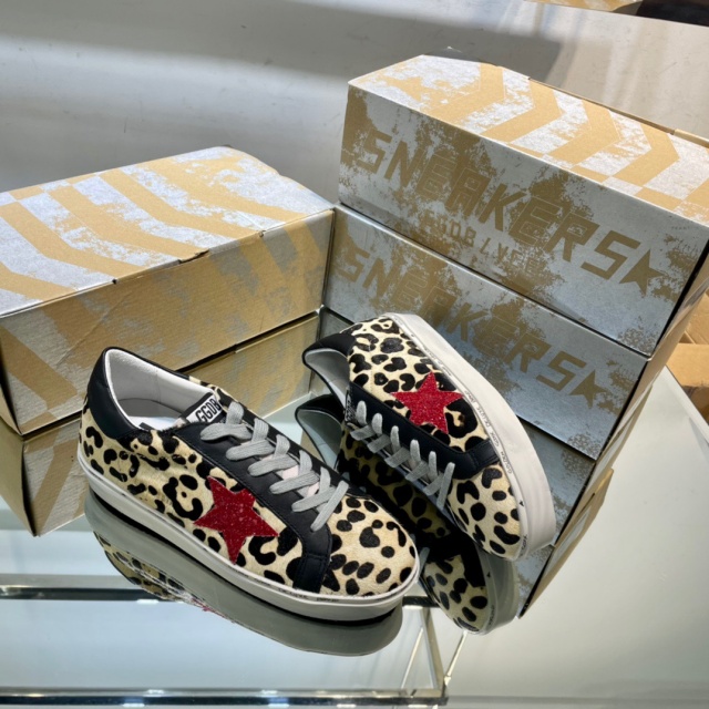 골든구스 GOLDEN GOOSE 남여공용 슈퍼스타 스니커즈 GD0492