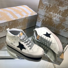 골든구스 GOLDEN GOOSE 남여공용 슈퍼스타 스니커즈 GD0467