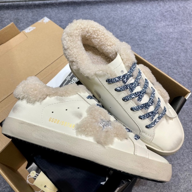 골든구스 GOLDEN GOOSE 남여공용 슈퍼스타 스니커즈 GD0518