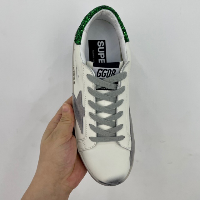 골든구스 GOLDEN GOOSE 남여공용 슈퍼스타 스니커즈 GD0533