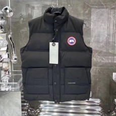 캐나다구스 CANADAGOOSE 남여공용 패딩조끼 CS0310