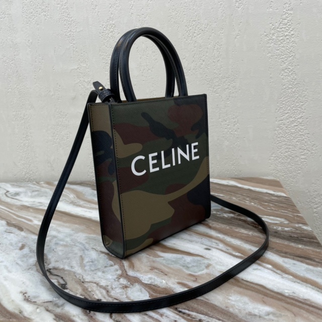 셀린느 CELINE 트리오페 미니 카바스백 194372 CL0494