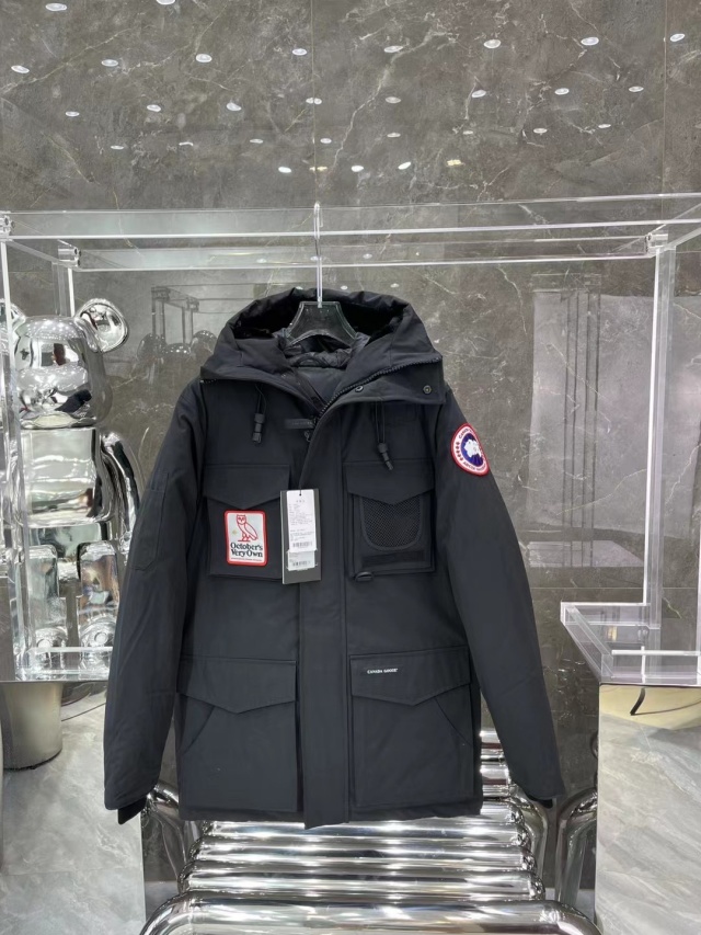 캐나다구스 CANADAGOOSE 남여공용 패딩 CS0313