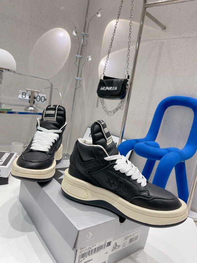 릭오웬스 Rick Owens 남여공용 로우탑 스니커즈 RO139