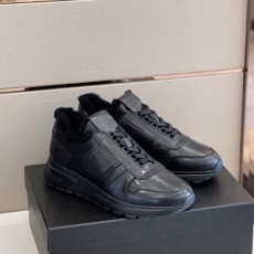 프라다 PRADA 남성 스니커즈 PR01718