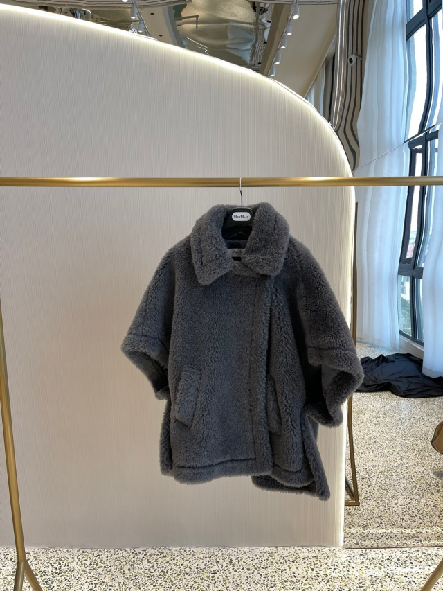 막스마라 MAXMARA 여성 테디베어 케이프 코트 SM0473