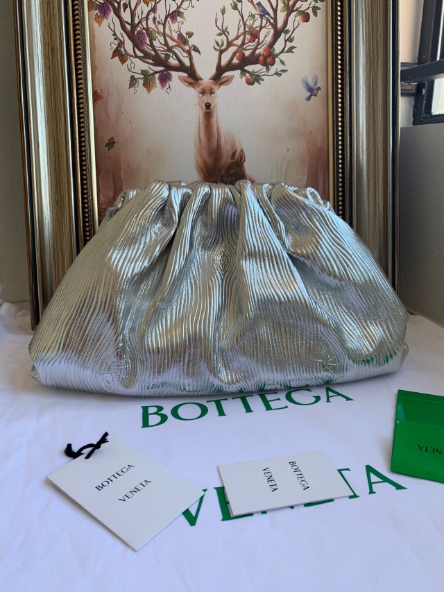 보테가 BOTTEGA VENETA 만두 파우치백 576227 BO0689