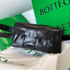 보테가 BOTTEGA VENETA 카세트 벨트백 651053 BO0701