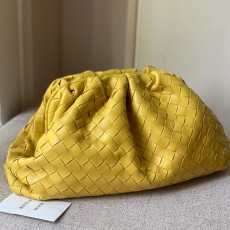 보테가 BOTTEGA VENETA 만두 파우치백 576175 BO0734