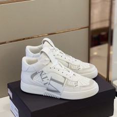 발렌티노 VALENTINO 남여공용 가라바니 하이탑 스니커즈 VN1074