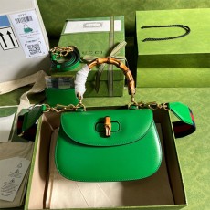 구찌 GUCCI 뱀부 스몰 탑 핸들백 675797 GU01867