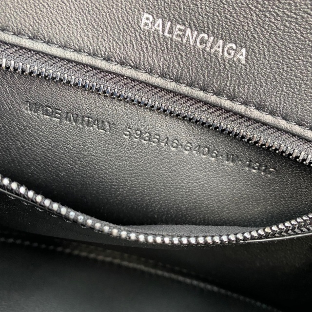 발렌시아가 Balenciaga 아워글래스 탑핸들백 BC0470