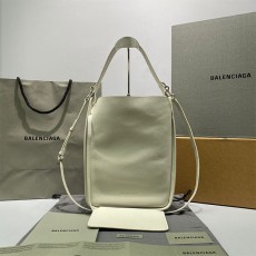 발렌시아가 Balenciaga 노스사우스 토트백 BC0466