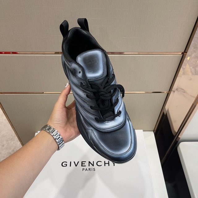 지방시 GIVENCHY 남성 GIV 1 스니커즈 GV0644