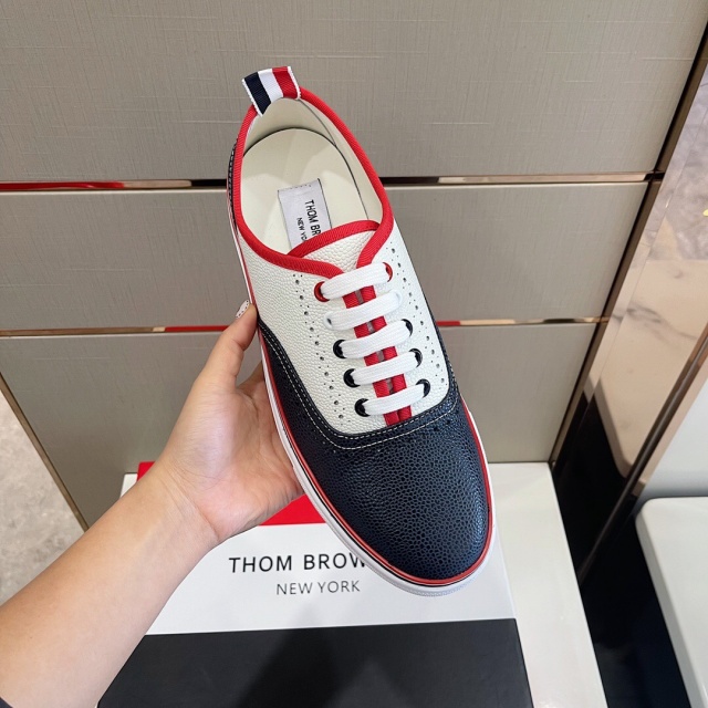 톰브라운 THOMBROWNE 남성 헤리티지 스니커즈 TB109