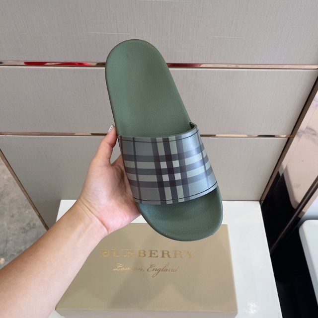 버버리 BURBERRY 남여공용 슬리퍼  BB326