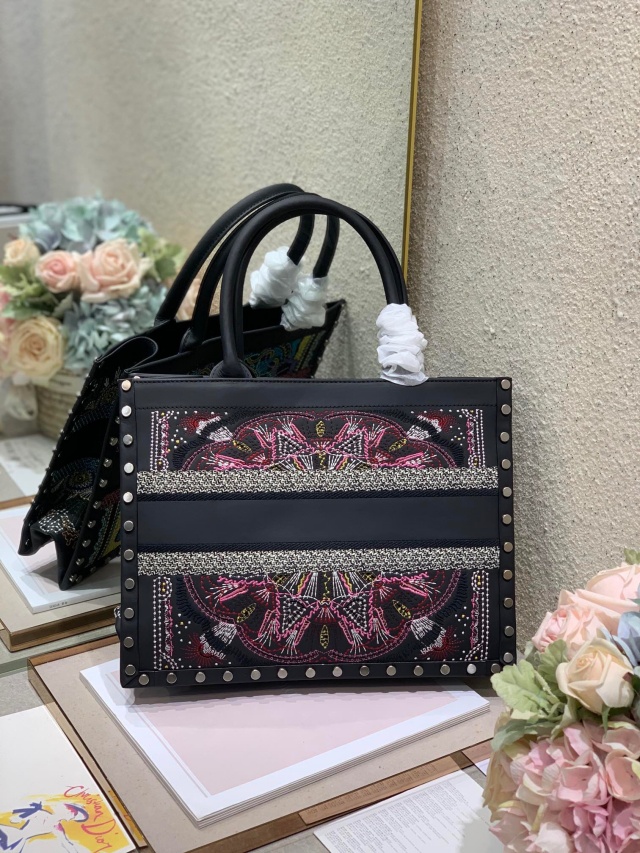 디올 DIOR 북 토트 미디엄백 DR726