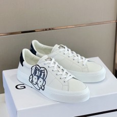 지방시 GIVENCHY 남성 어반 스트리트 스니커즈 GV0654