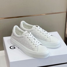 지방시 GIVENCHY 남성 어반 스트리트 스니커즈 GV0657