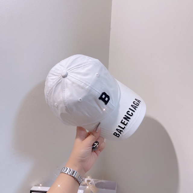 발렌시아가 Balenciaga 남여공용 볼캡 모자 BG0135