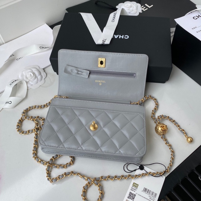 샤넬 CHANEL 골드볼 WOC 램스킨 미니 크로스백 AP1450  C2276