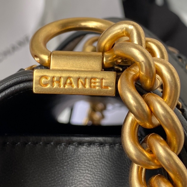 샤넬 CHANEL 리보이백  C2281