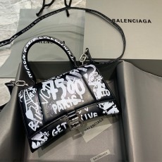 발렌시아가 Balenciaga 아워글래스 토트백 BC0521