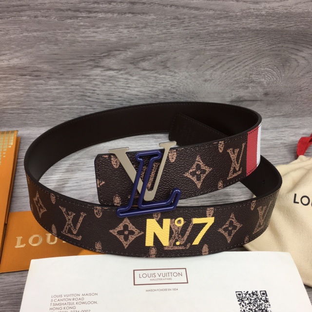 루이비통 LOUIS VUITTON 남성 벨트 LV0628