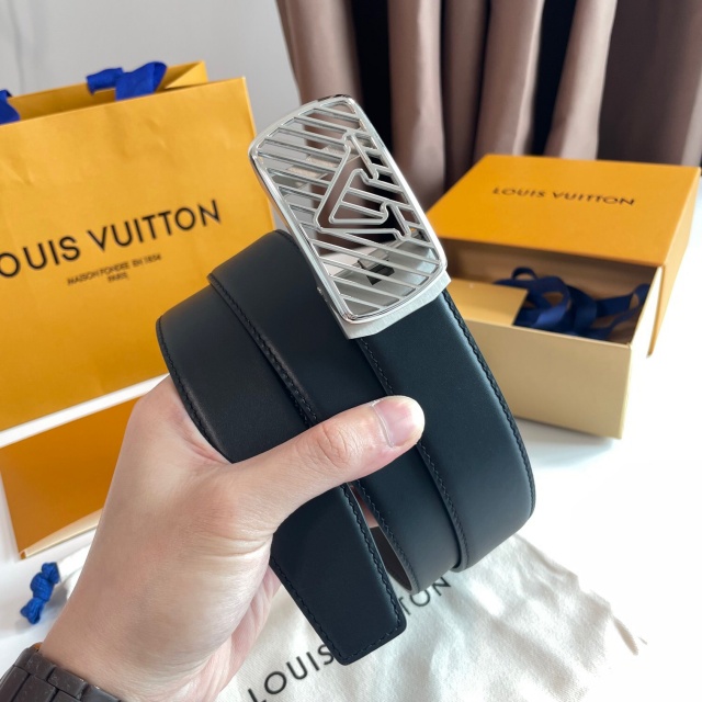 루이비통 LOUIS VUITTON 남성 벨트 LV0625