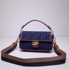 펜디 FENDI 바게트 숄더백 FD08421