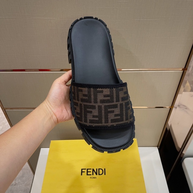 펜디 FENDI 남성 슬라이드 슬리퍼 F176