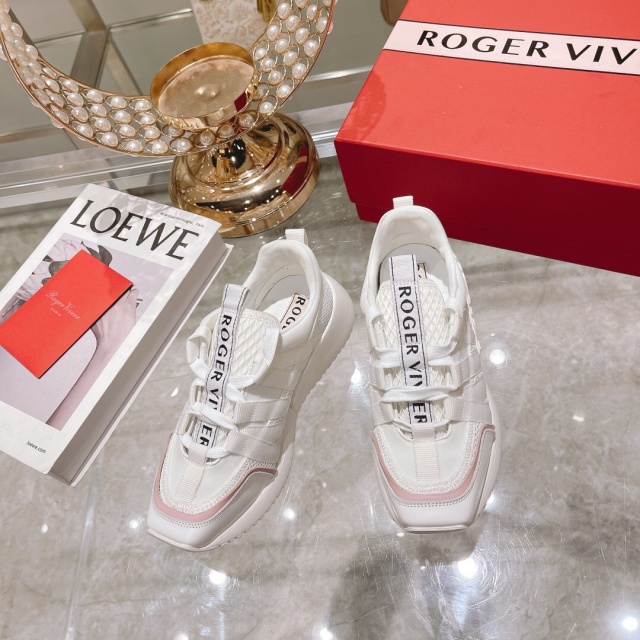 로저비비에 ROGER VIVIER 여성  스니커즈 RV139