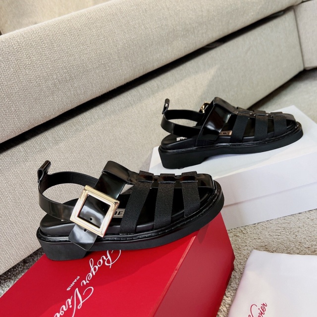 로저비비에 ROGER VIVIER 여성 샌들  RV135