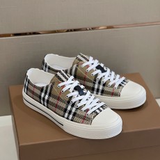 버버리 BURBERRY 남성 스니커즈  BB352