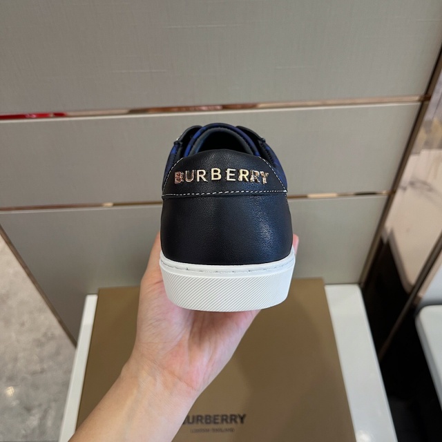 버버리 BURBERRY 남성 스니커즈  BB364