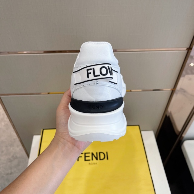 펜디 FENDI 남성 스니커즈 F188