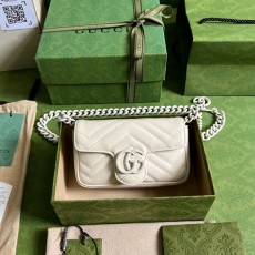 구찌 GUCCI 마몬트 체인백 699757 GU02170